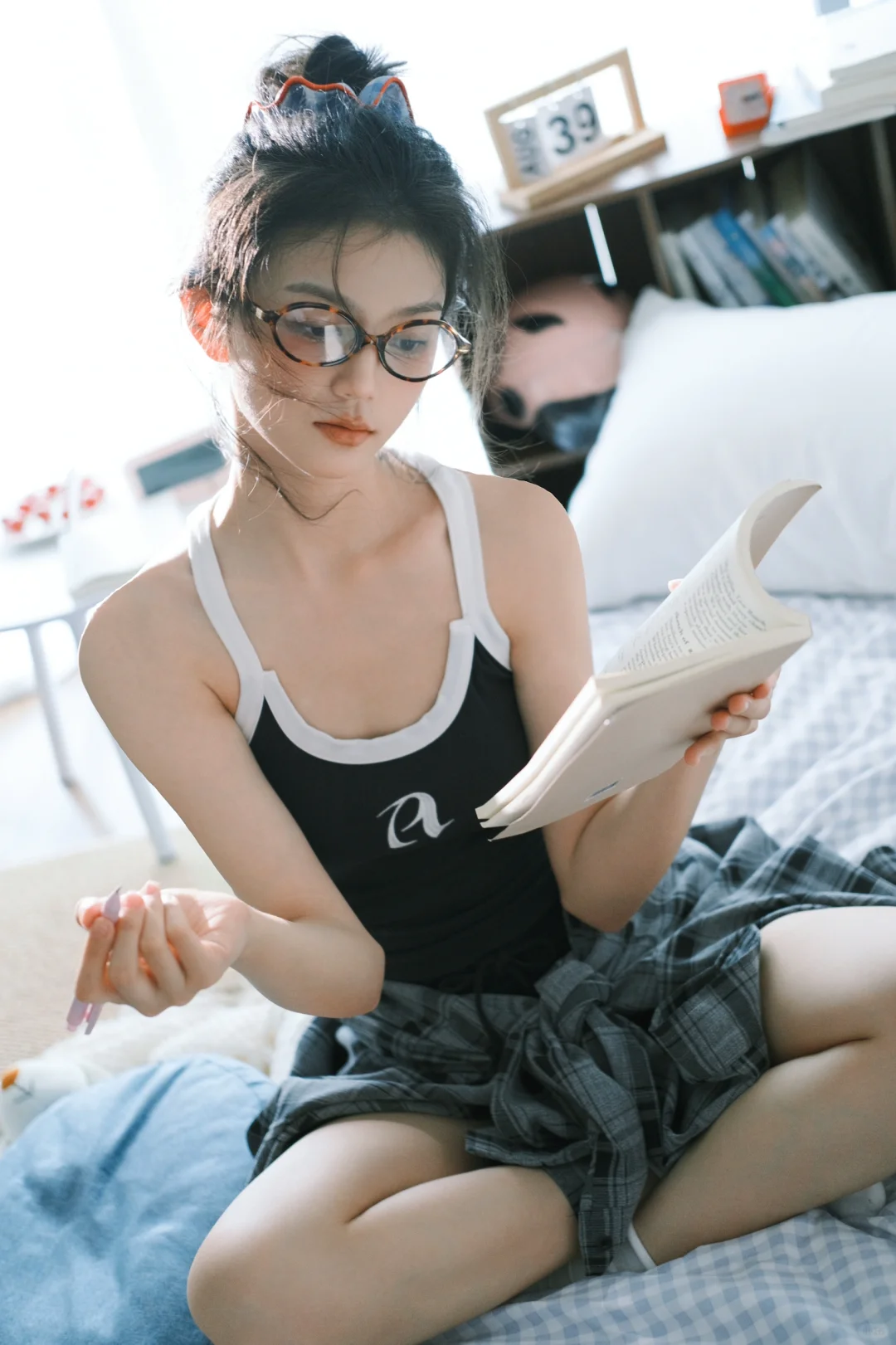 🏠🪟“今日发呆照”| 居家少女📸