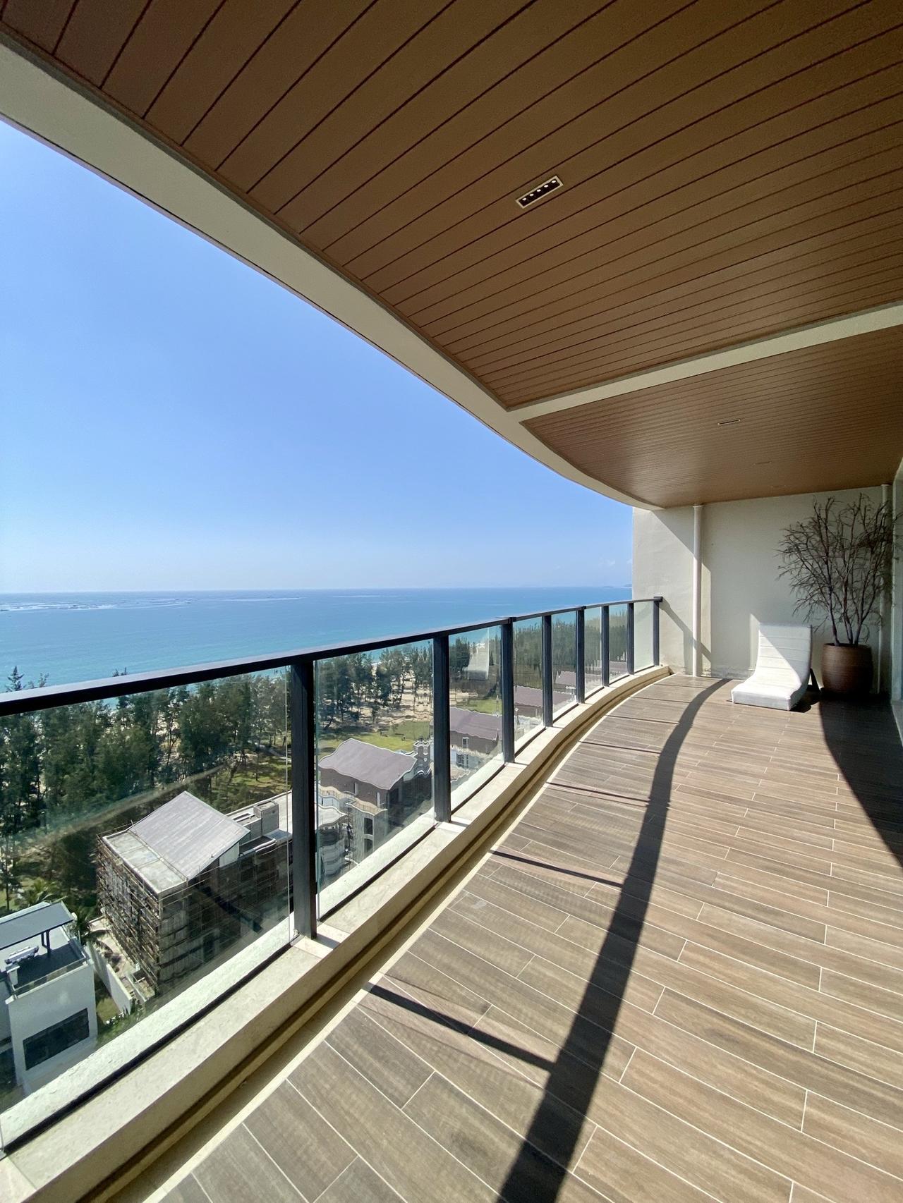 这几年每年都要来海南过冬，每年都要吃些找房子的苦，还有昂贵的来回机票，想过很多次