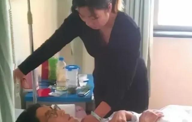 谁能想到一家子血亲全躲开重病亲人，反倒离婚半年的前妻冲出来救人。男人尿毒症晚期亲