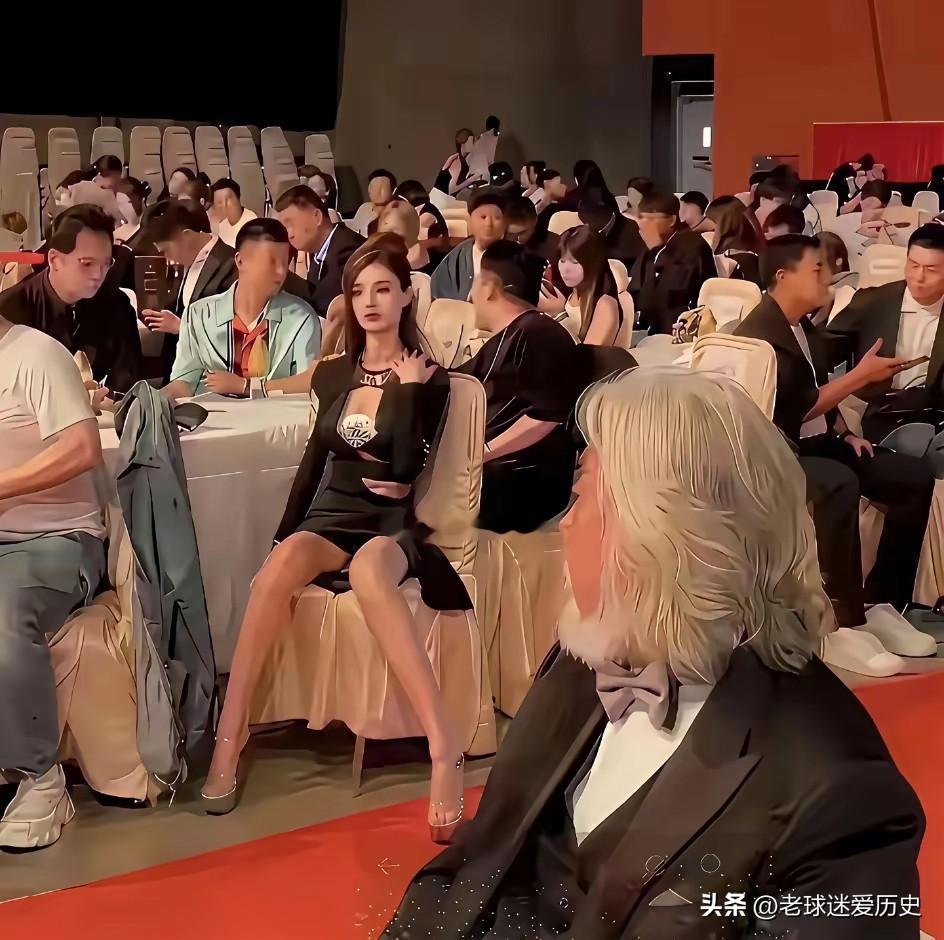 张导：下部戏的女一号就是你了！