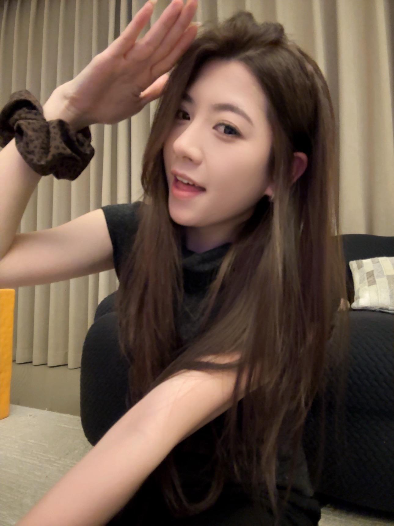 有只脾气超级好的猫猫，我真的太幸福了吧