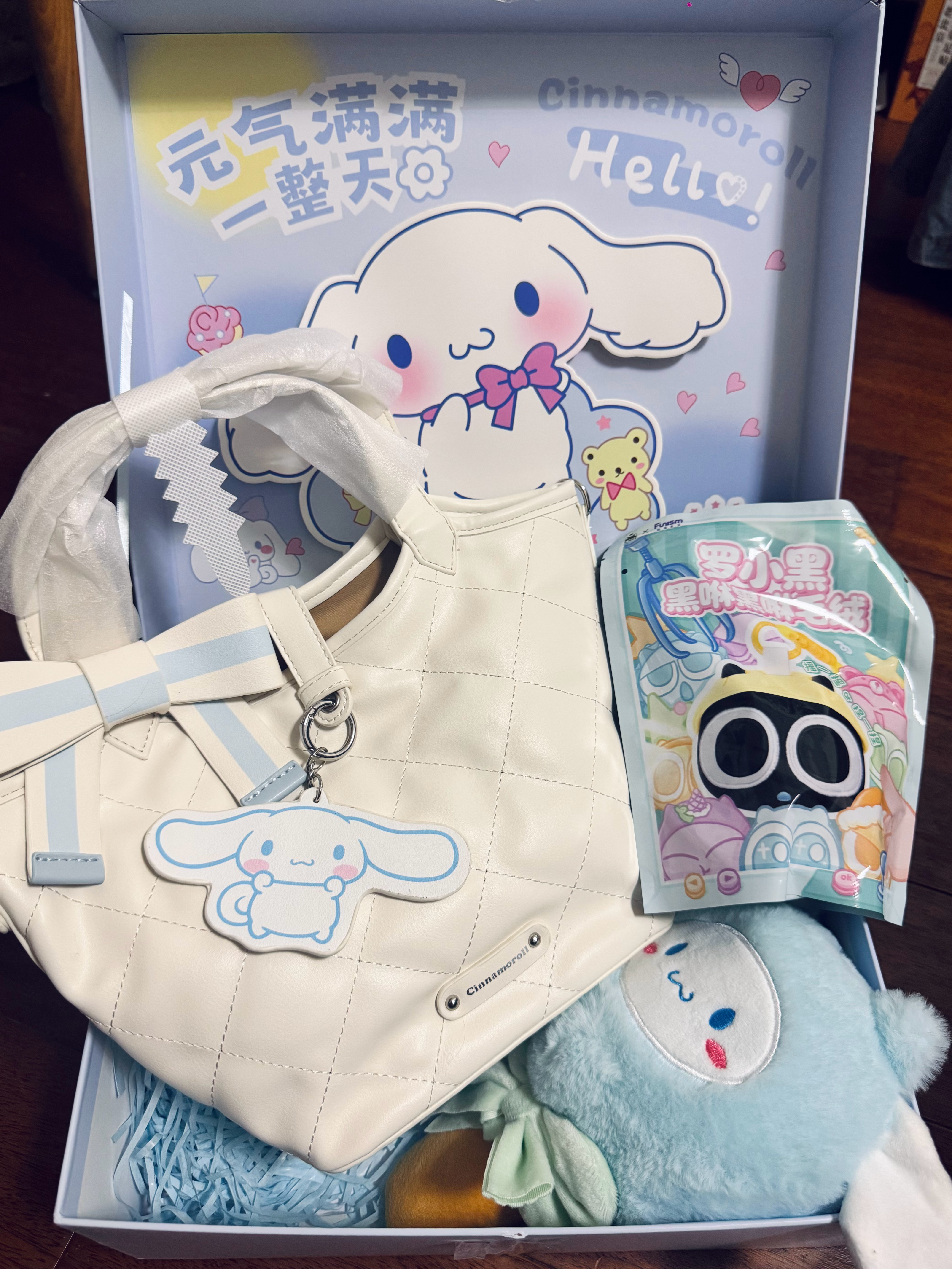 宣宝送我滴！꒰˶>ᗜ<˶꒱ 就喜欢这样无缘无故开心一下。 
