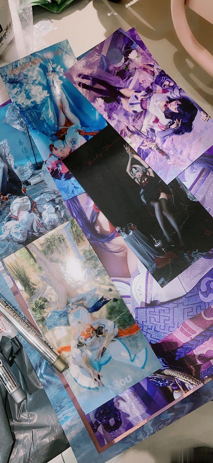 周日石家庄漫展，带了十张物料装不下了#石家庄##突破次元壁##漫展# ​​​