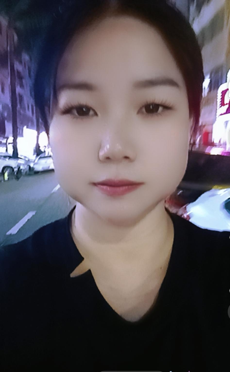 大家好，我是七姐，如果一个人不喜欢对方，对方做什么都是错的，有很多网友说我是一个