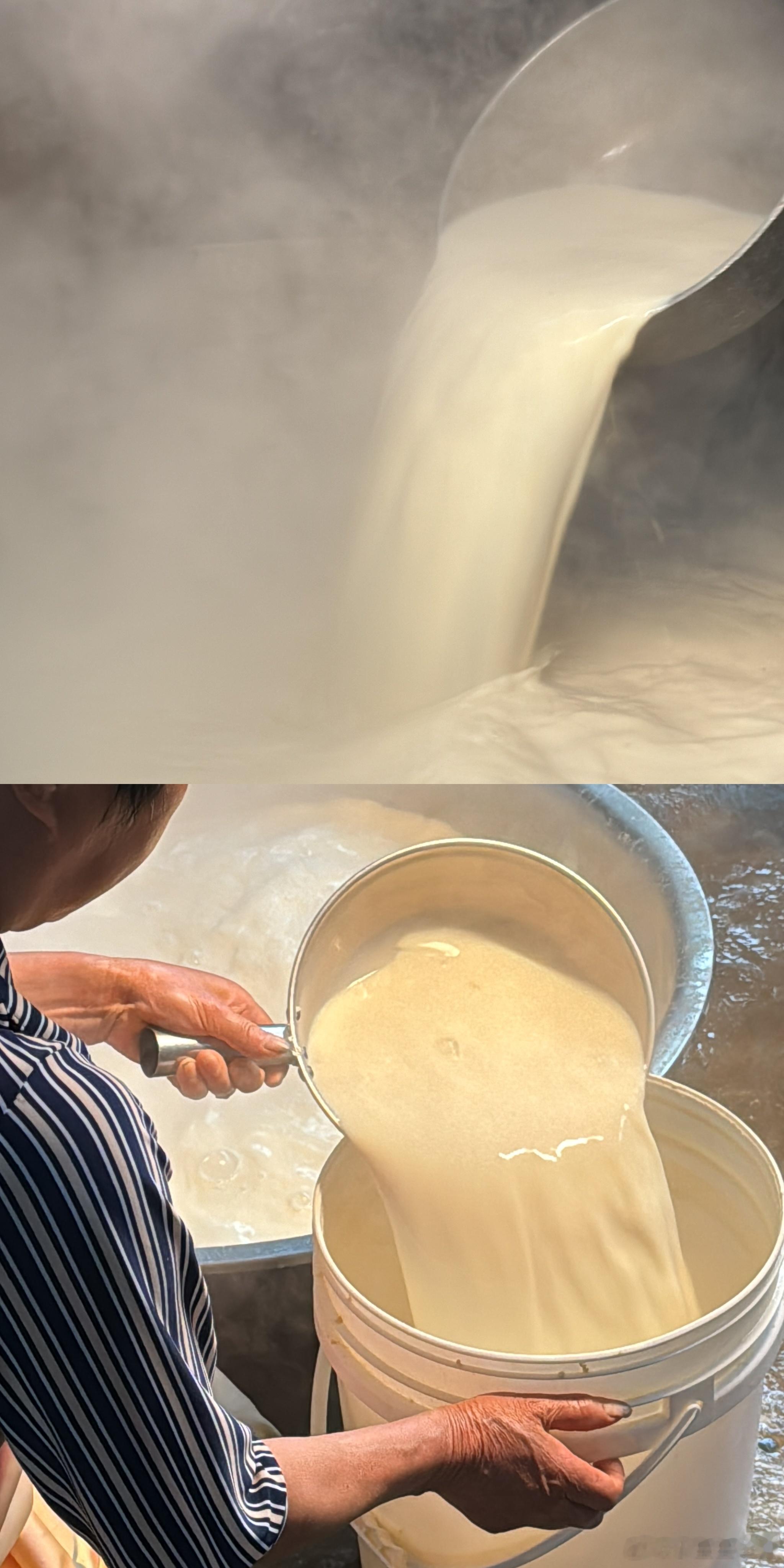 乐山美食轰炸第四弹6点就起来参观豆腐干制作！ 从打豆浆开始，煮沸再过滤，然后看着