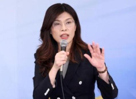 连战恐怕做梦都未曾料到，自己耗费心血倾力扶持的亲生儿子，打拼半生仕途，到头来反倒