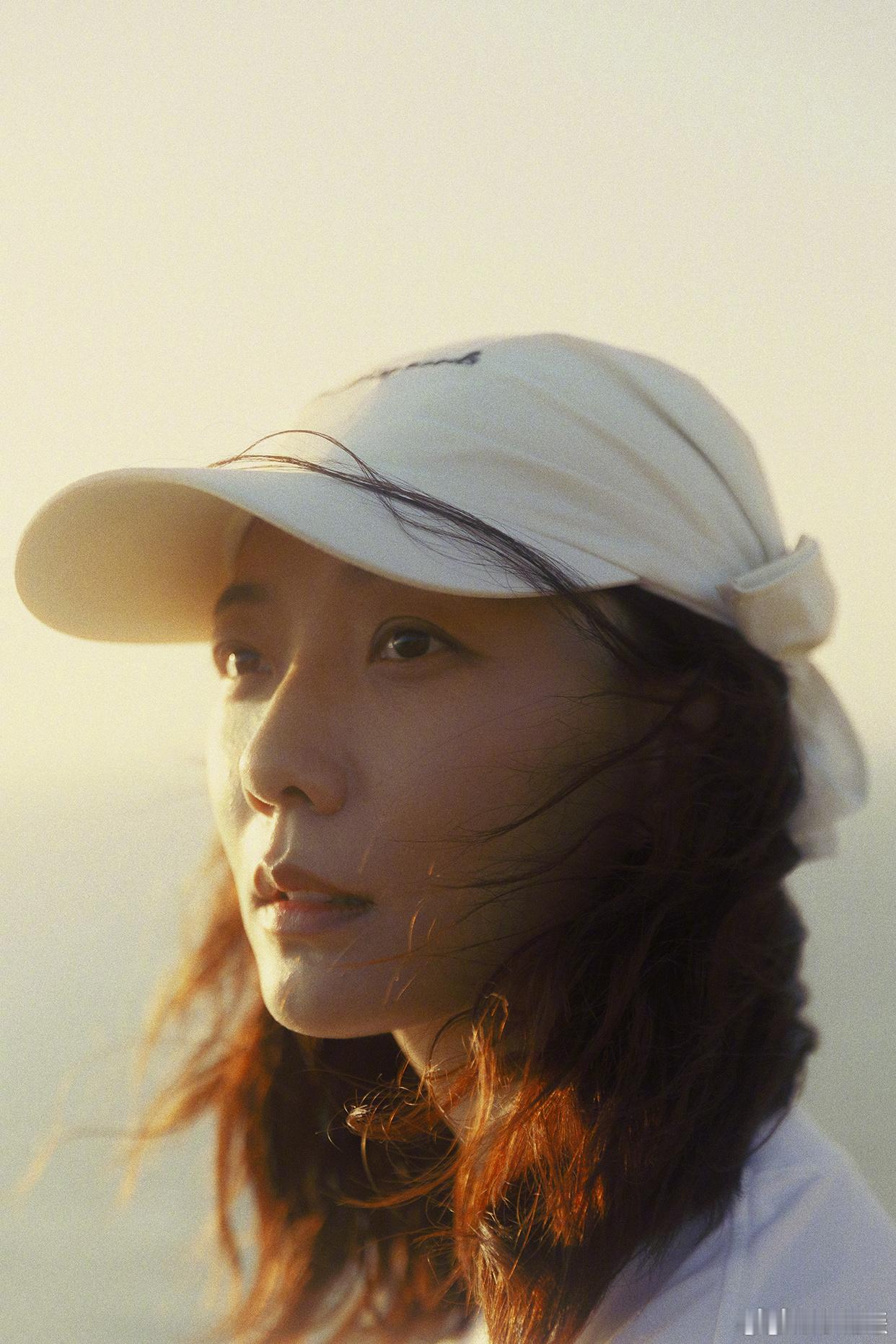 王珞丹真走进莫奈的画里了想复刻王珞丹同款打卡画面 好美好自由...这回真走进莫奈