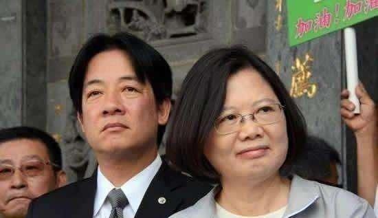 明确正告所有台独分子，中国台湾省将来是和统或者武统全由14亿中国人民说了算，没必