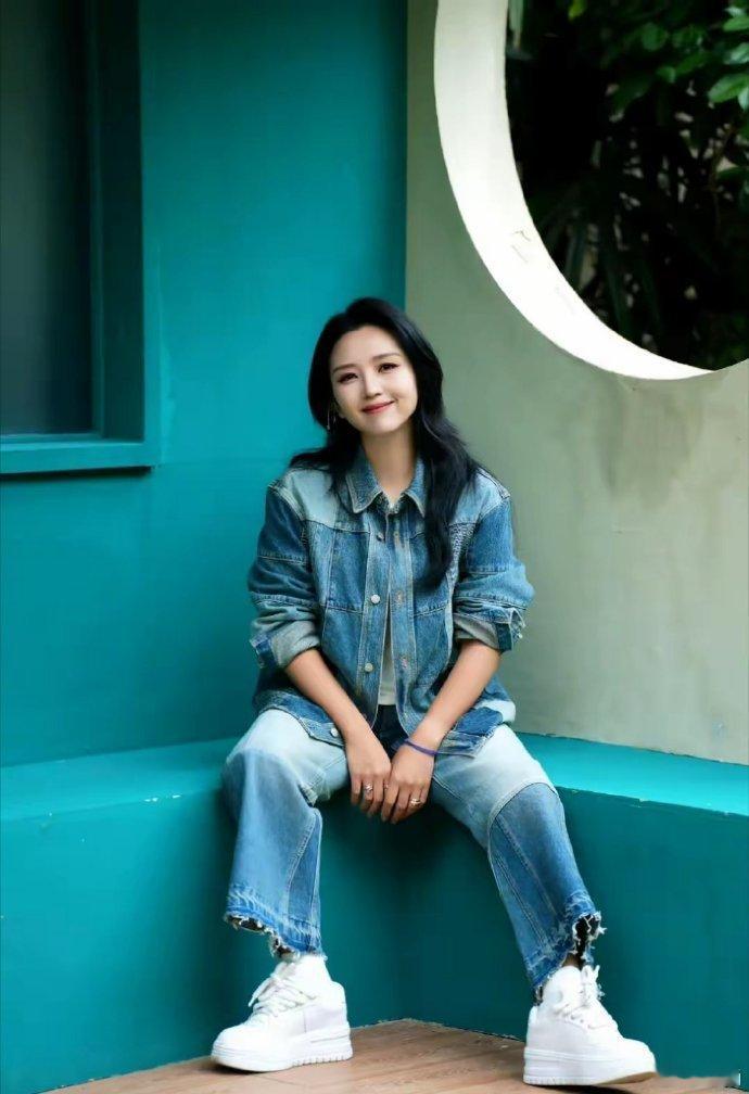 《四公》是何洁和尚雯婕的较量吧，不过很明显尚雯婕领先 ​​​