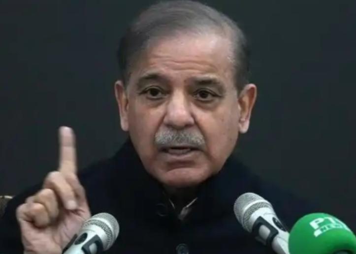 巴基斯坦也下场了！巴基斯坦突然重兵挺进沙特，带的全是清一色的中国防空导弹，这根本