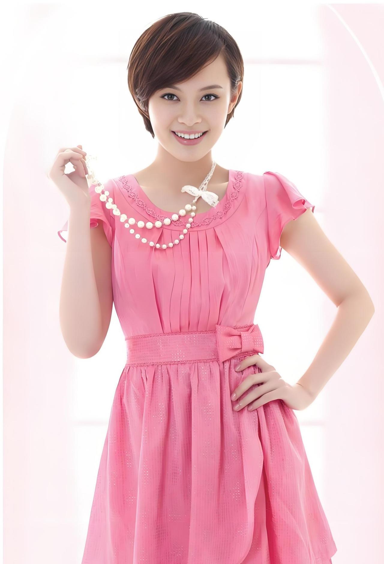 孙俪的穿搭哲学：普通人的奢侈，叫“刚好”

说起孙俪的私服，很多人第一反应是“舒