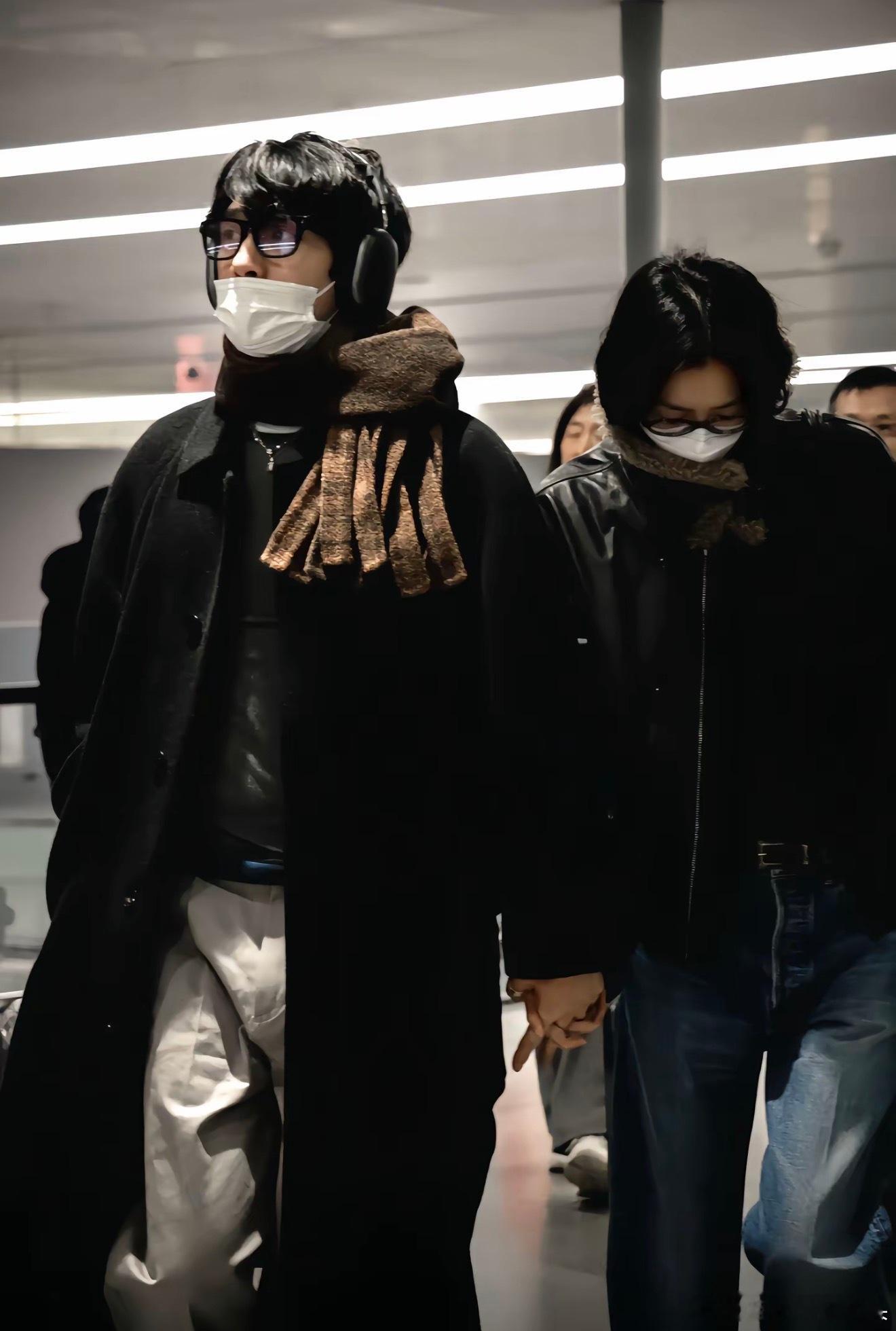 刘雯收藏全是井柏然，大大方方的好恩爱 ​​​