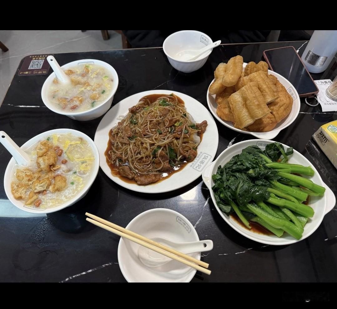 这一桌真的太爽了，广东人没有不爱这一桌的吧，虽然我是个福建人，但是我真的很爱这种