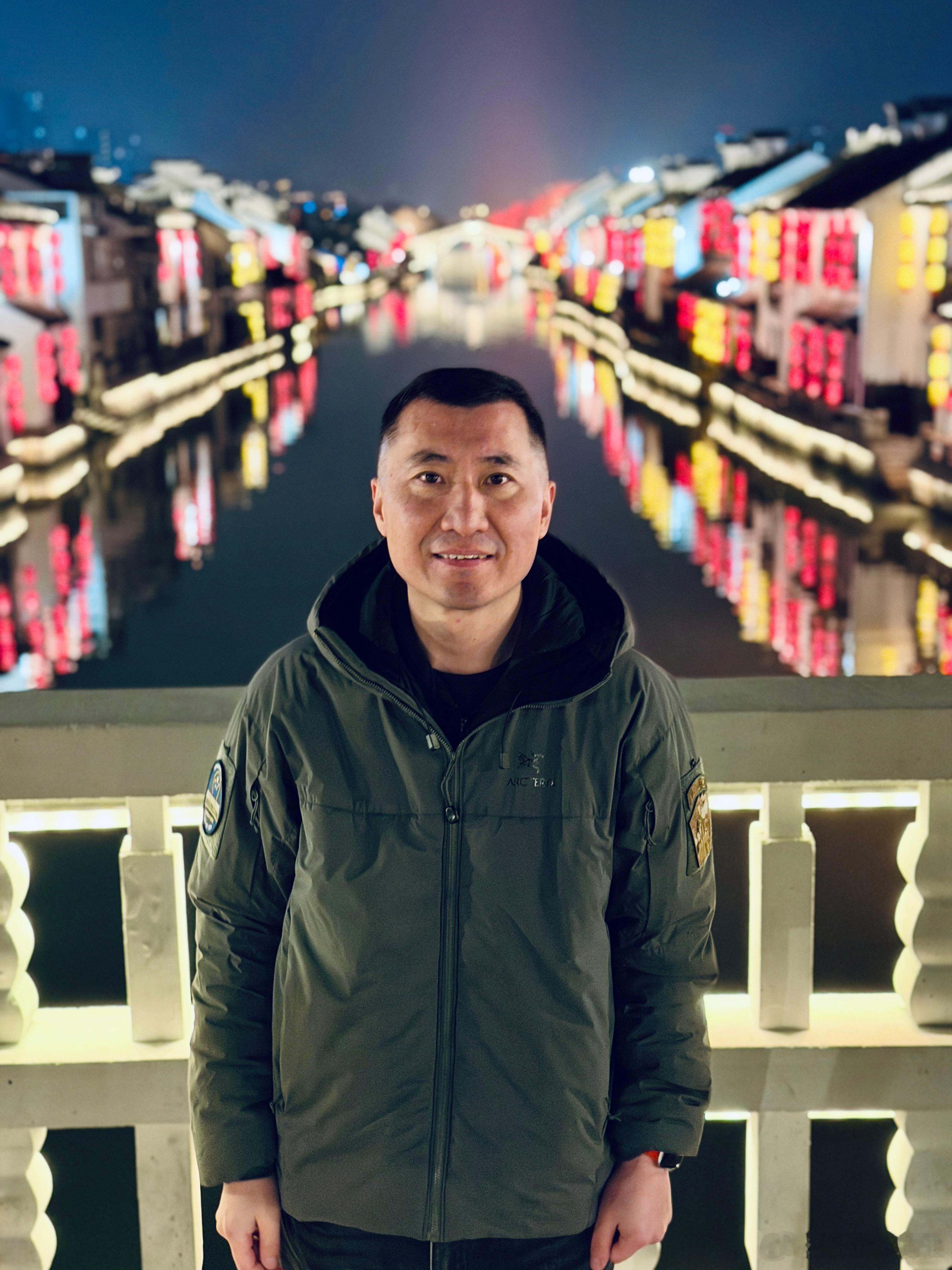 如果没有黑暗，我们永远看不到星点点。好梦~~ 