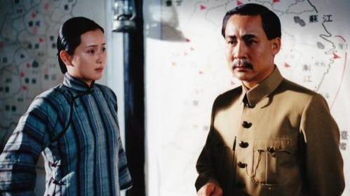 1906年8月17日，夏威夷联邦区法庭宣布一个中国人正式破产。这个人在茂宜岛经营