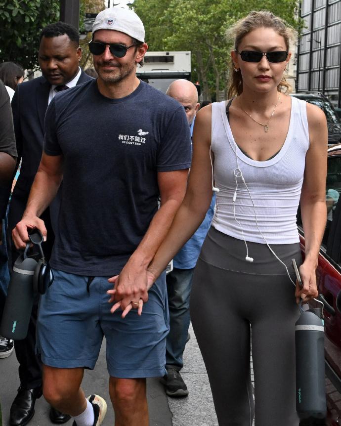 Gigi库珀订婚 Gigi Hadid和男友Bradley Cooper疑已订婚