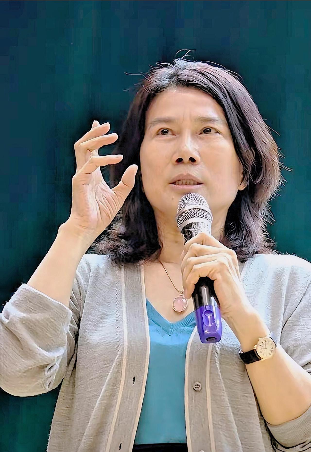 我今天算是见识了，什么叫杀人诛心。
格力赢了官司，拿了16万赔偿，结果人家问对手