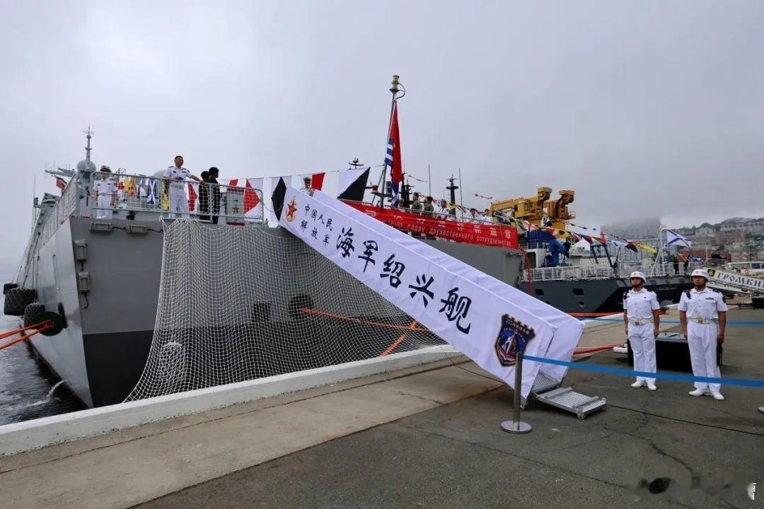 多少年了，俄罗斯在海参崴的港口还是不扩建，真不如还给中国，糟蹋了这么好的水文条件