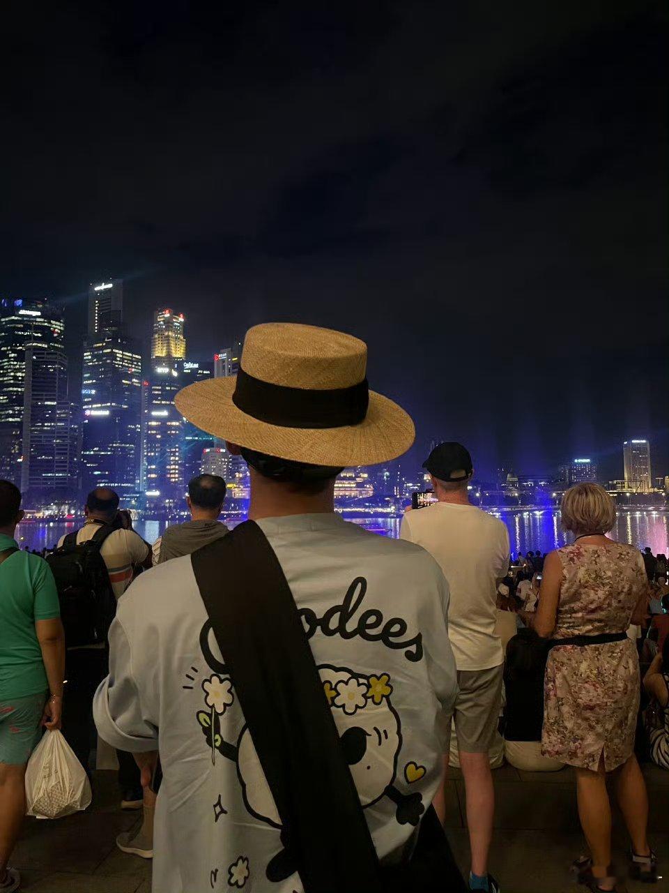 白敬亭365天内眼中的颜色白敬亭足迹 ​白敬亭足迹 ​​​