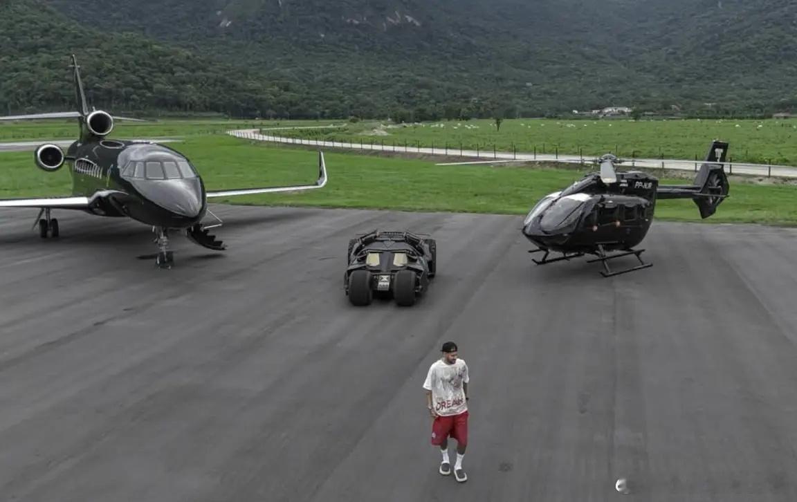 炫富!33岁内马尔晒3.5亿私人飞机+直升机战车 凡尔赛：你要努力哦 1月6日，