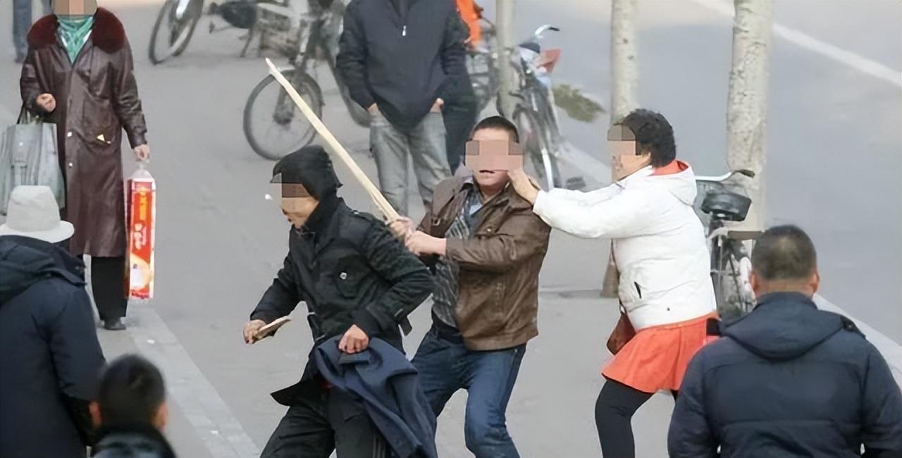 河北邢台，一女子受不了家里的暴力，回了娘家避一避。可是，丈夫的暴力行为没止住，反