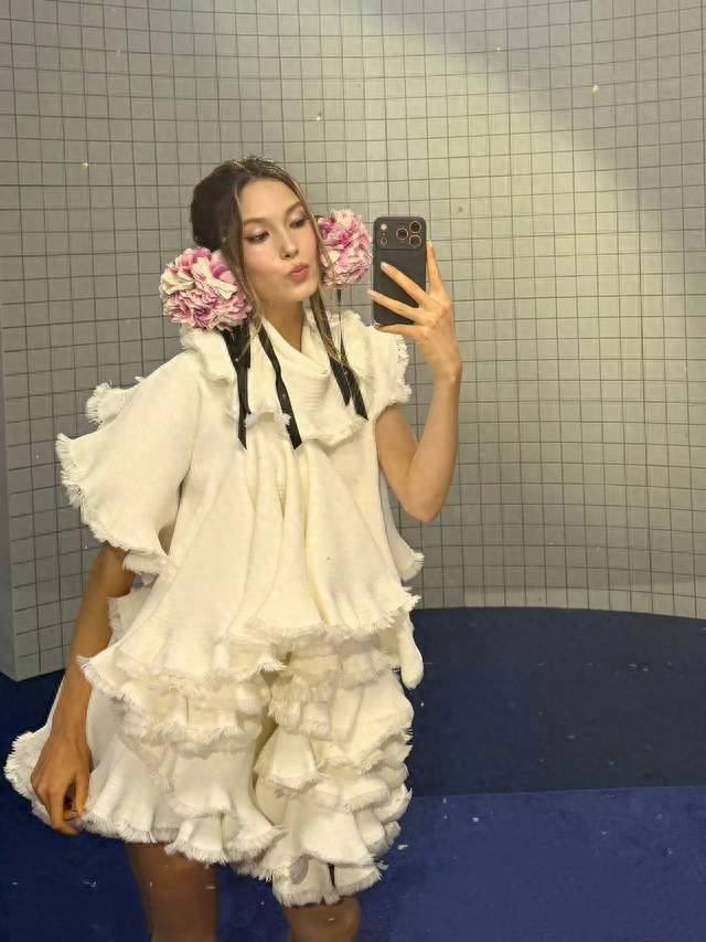 VOGUE苏州这场红毯，把“谁是真奢牌宠儿”直接拍在了镜头前。