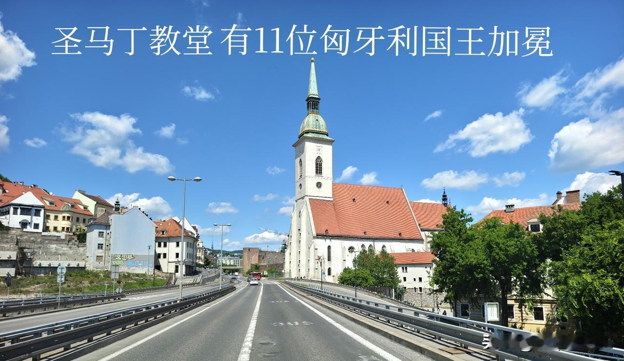 房车漫游斯洛伐克，一个独立建国史只有30多年的国家。

虽然独立建国只有33年，