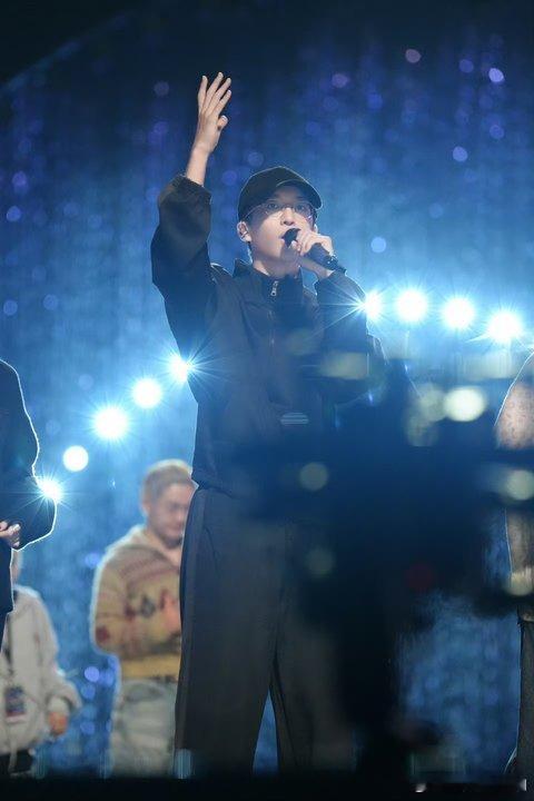 黄子弘凡说大家都越来越卷了黄子弘凡说的太对了，不管哪个行业都好卷，大家都在为了自