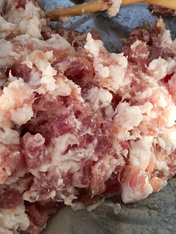 今天清闲，可以自由活动呢！给我妈饺子已经送到，我老公也吃完饭了，我今天的任务完成