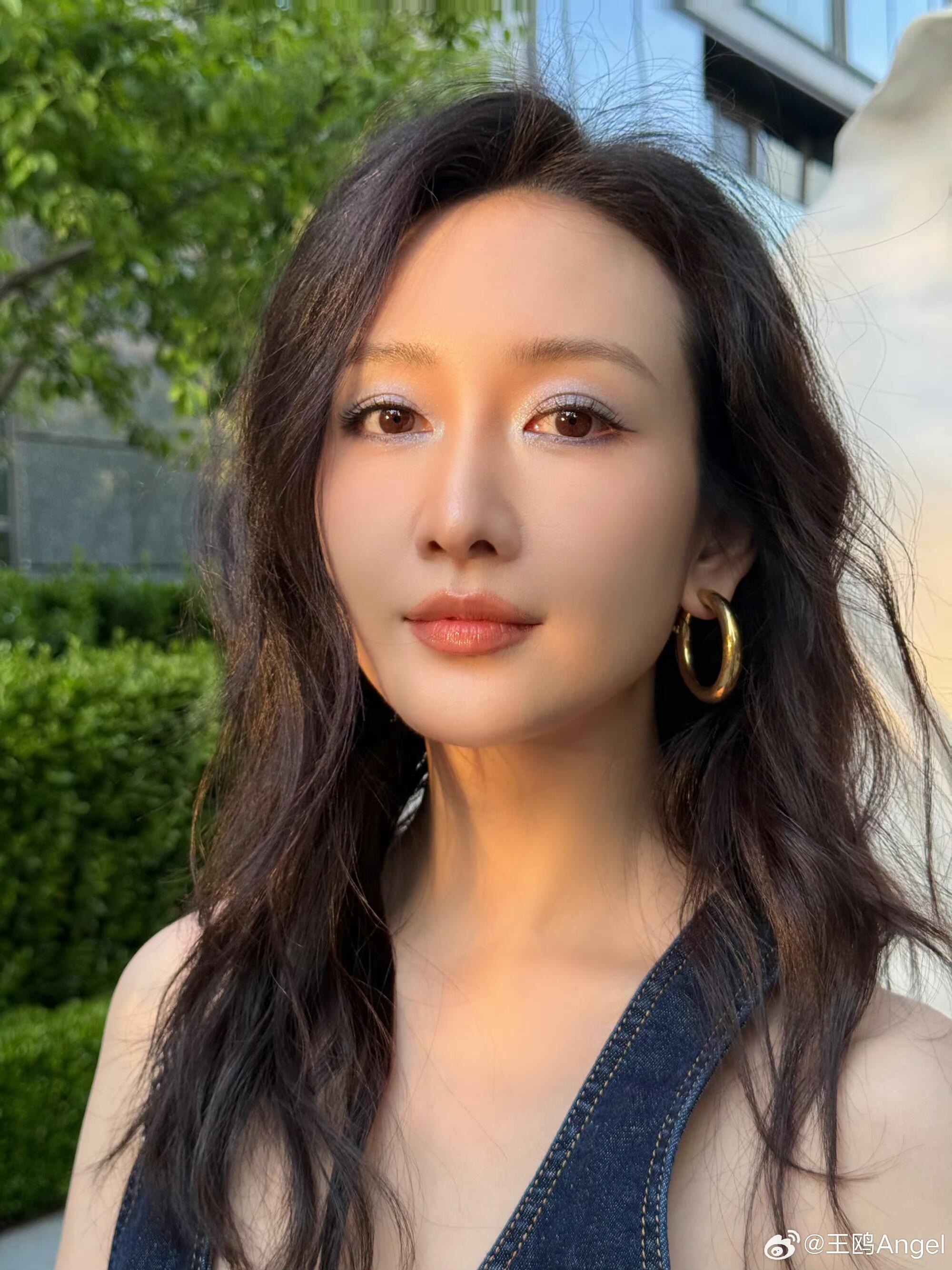 王鸥✖️好美的脸蛋[爱慕]王鸥眼妆全靠脸撑着 ​​​