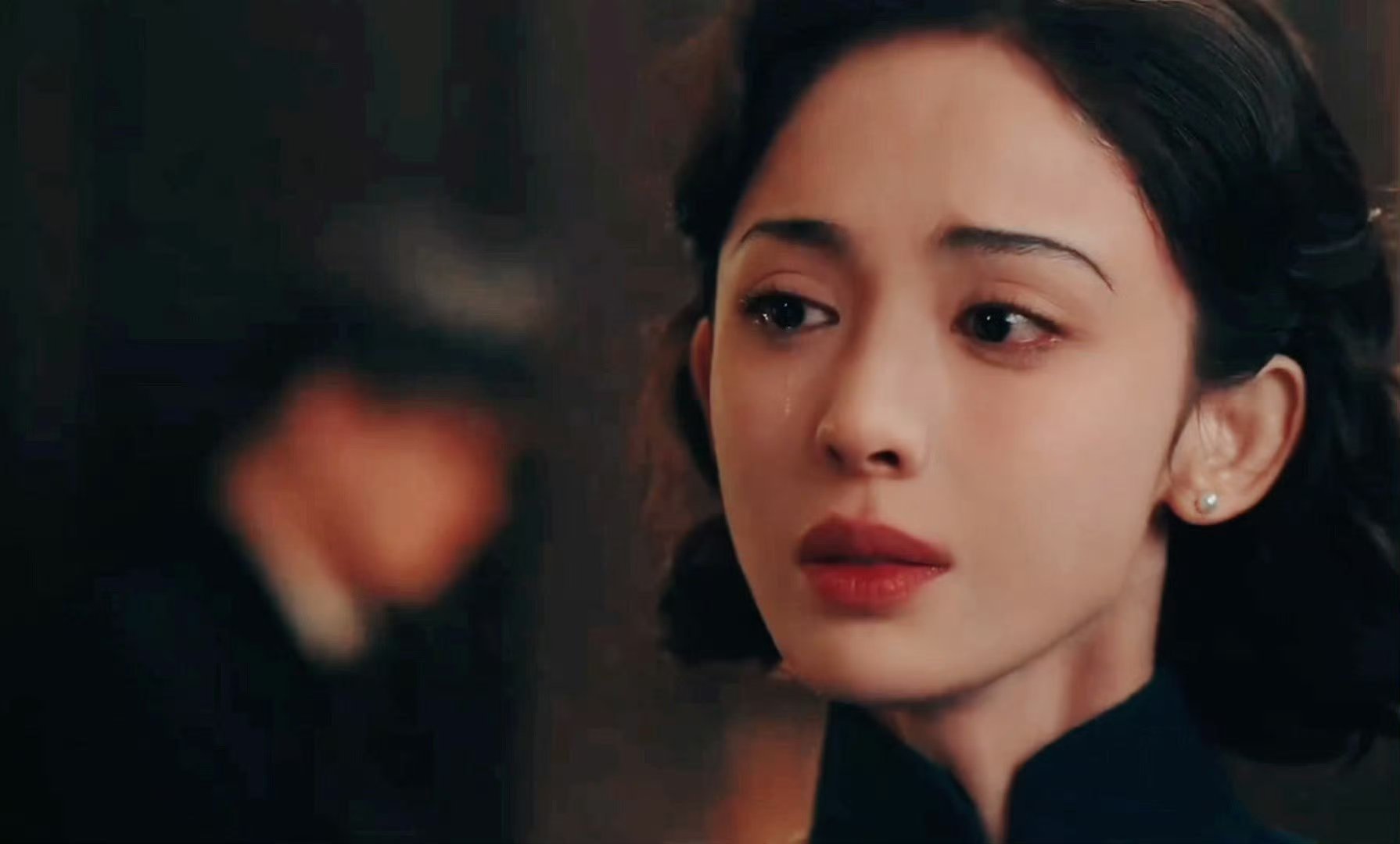 娜扎 金宝是舞女，是特工，是在乱世中坚定信仰，勇往直前女战士娜扎哭戏完全演技大赏