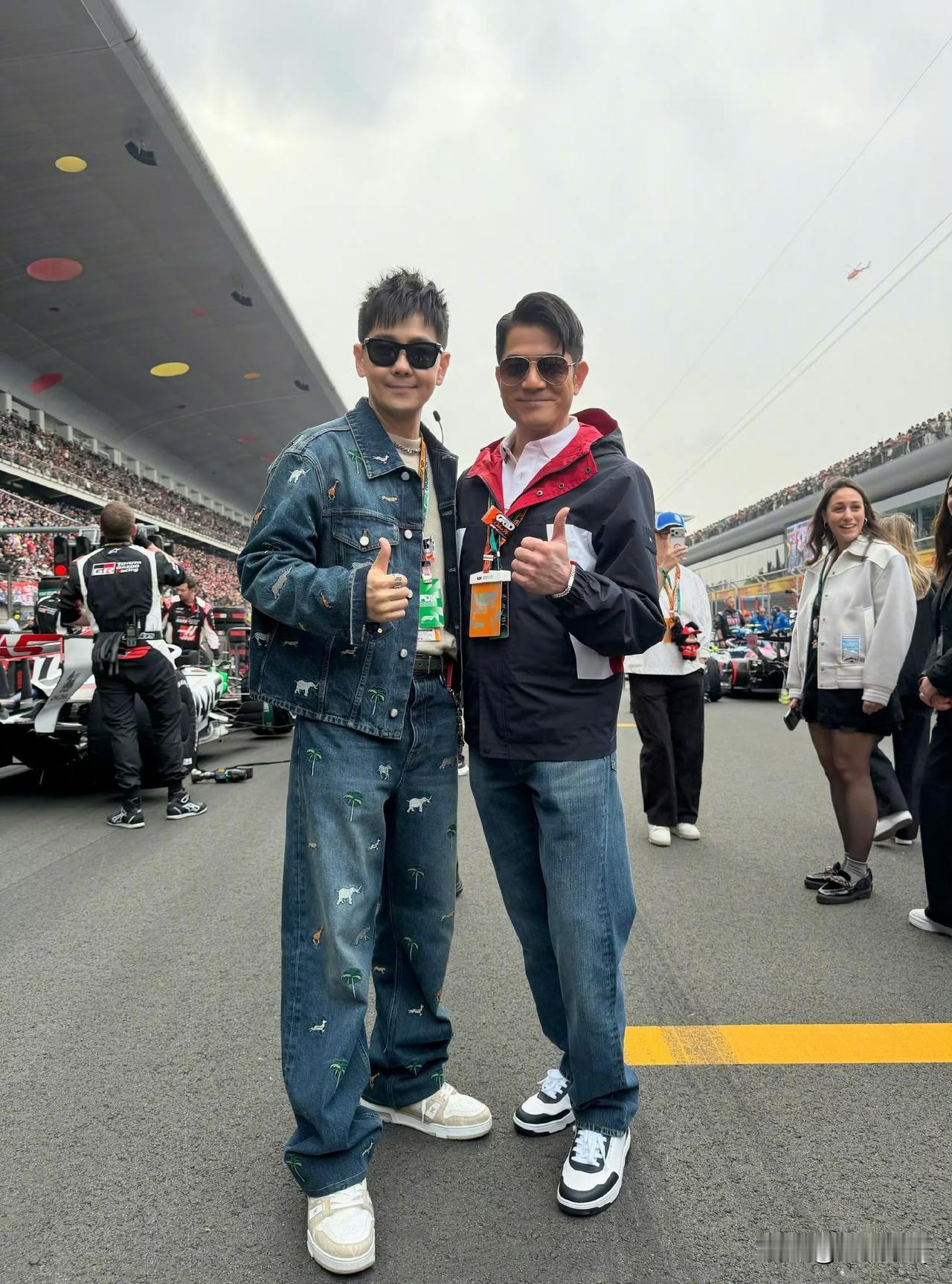 不老男神郭富城和林志颖同框，
郭天王官方身高171cm，
林志颖官方身高172c