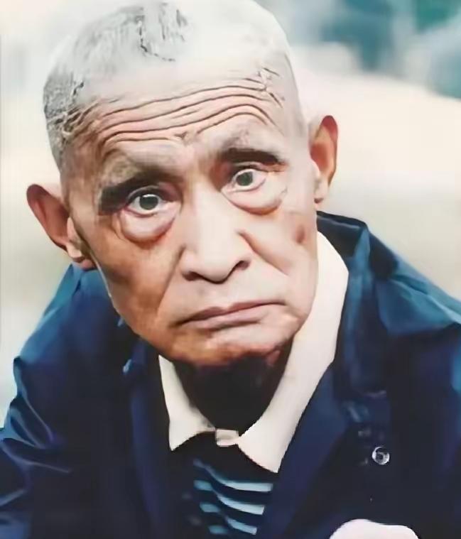 1930年，武术家万籁声在上海与德国拳击家克利比武，克利对万籁声说：“这瘦猴能接