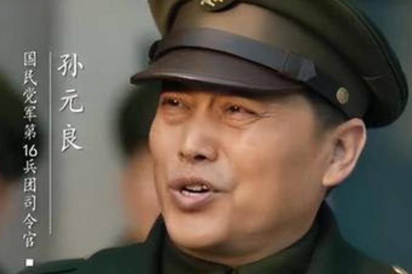 杜聿明被俘后铁了心要自杀，却被这“三个问题”解开心结：不死了
杜聿明在淮海战役中