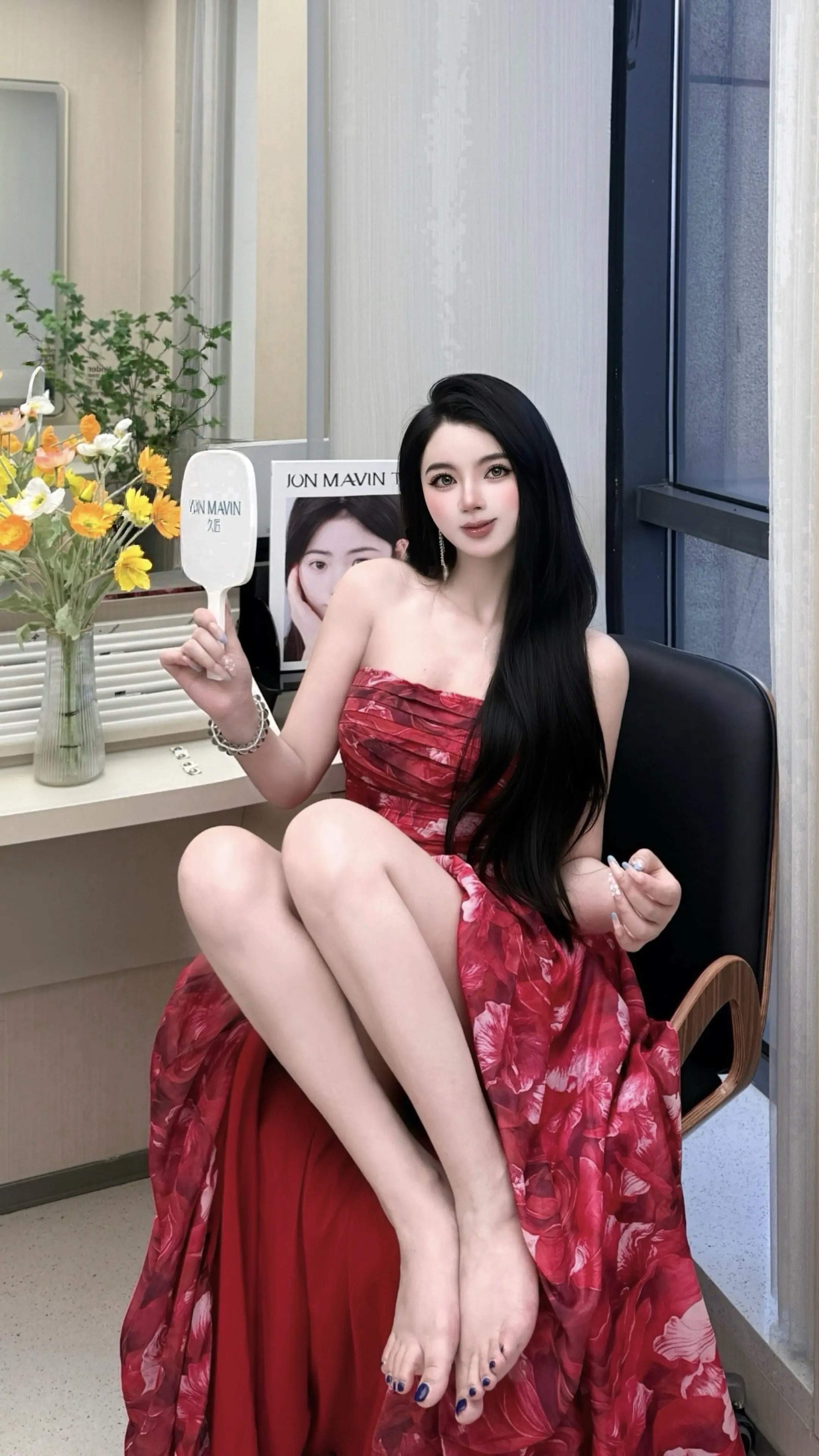 这个世界慕强 看脸 看权 看钱 唯独看不起少女贫穷时的真心
