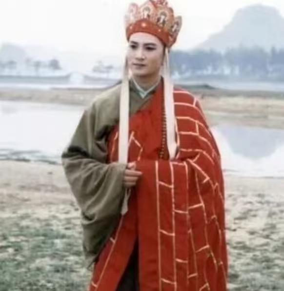 经典评论：三任唐僧，同人不同命，戏里都是取经人，戏外各有各的经要念。