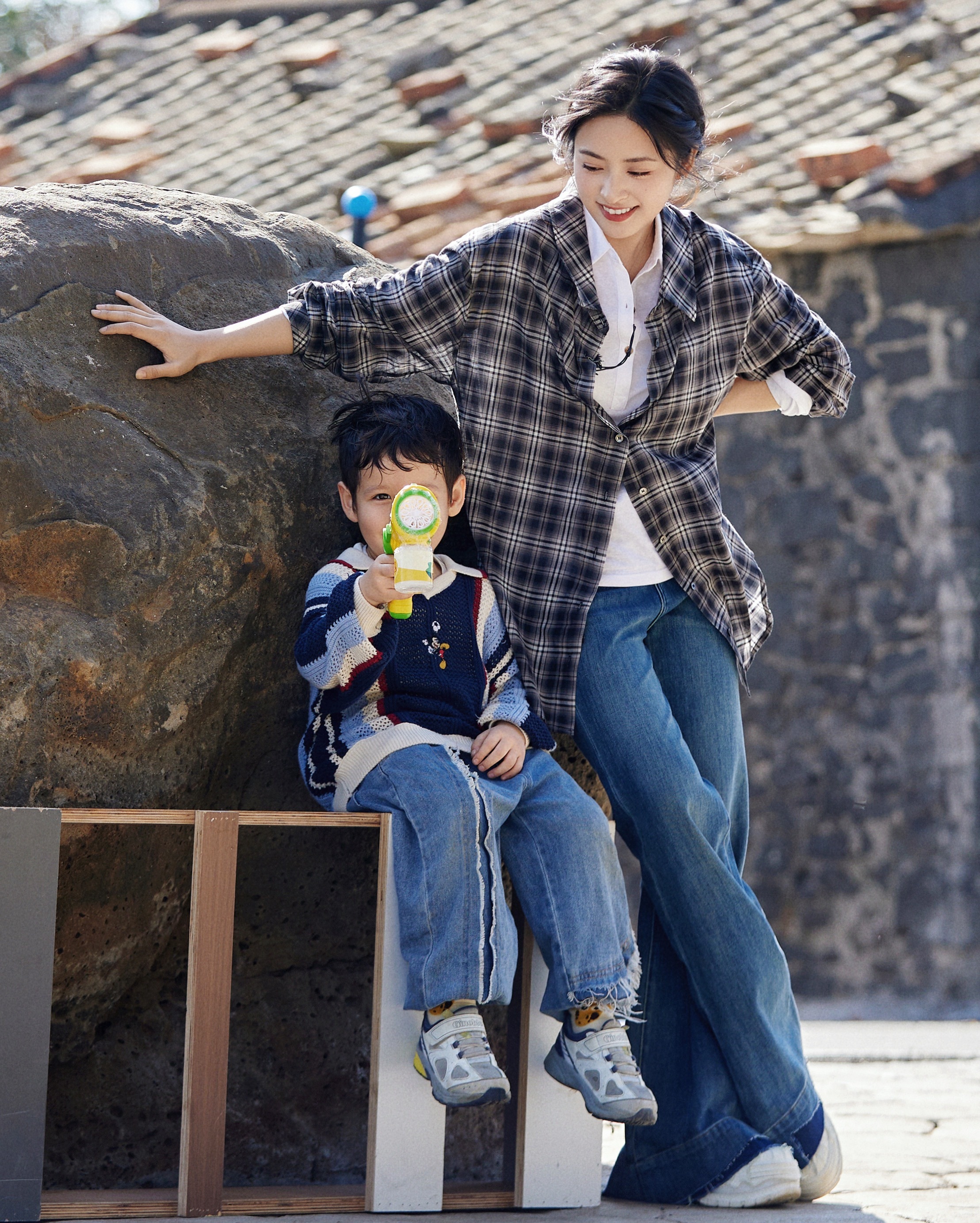 沈月沈月亲爱的客栈 /你moon好呀 这个臂弯看起来很能遮挡风雨了