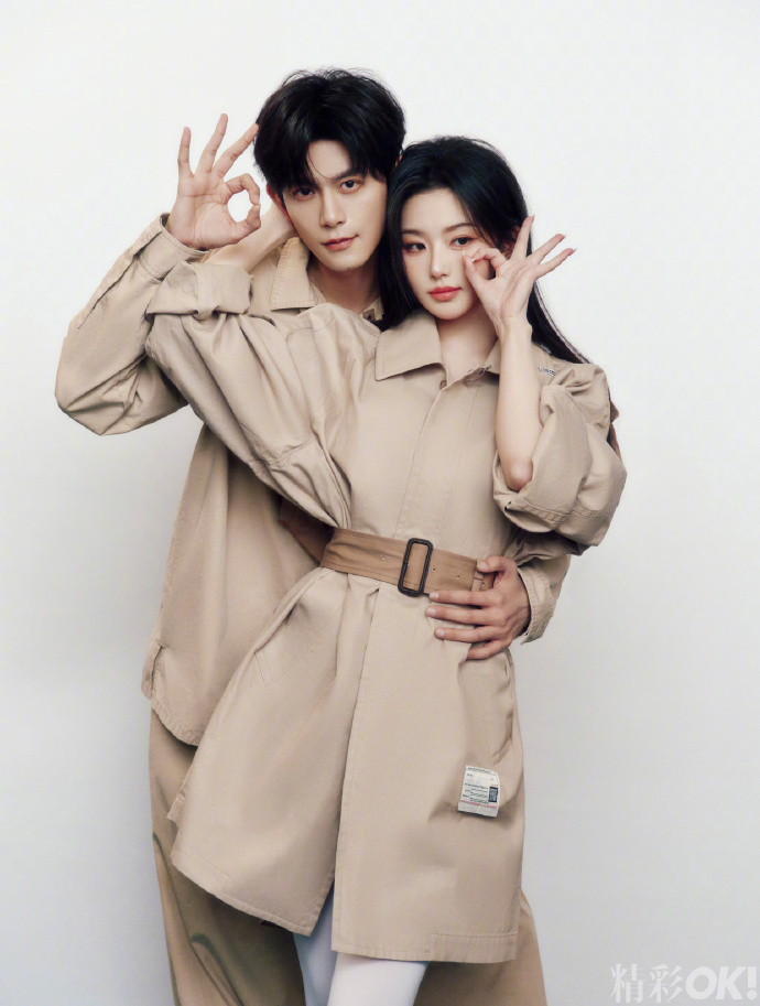 孔雪儿邓凯好权威的两张脸不齐而俞依旧养眼 不齐而俞依旧养眼，孔雪儿邓凯好权威的两