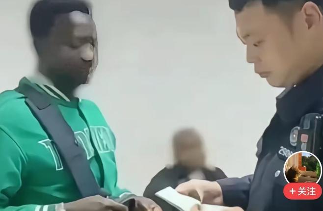 大快人心！盐城打响全国第一枪！4名外籍人员直接驱逐出境，全网狂赞。

事情的起点