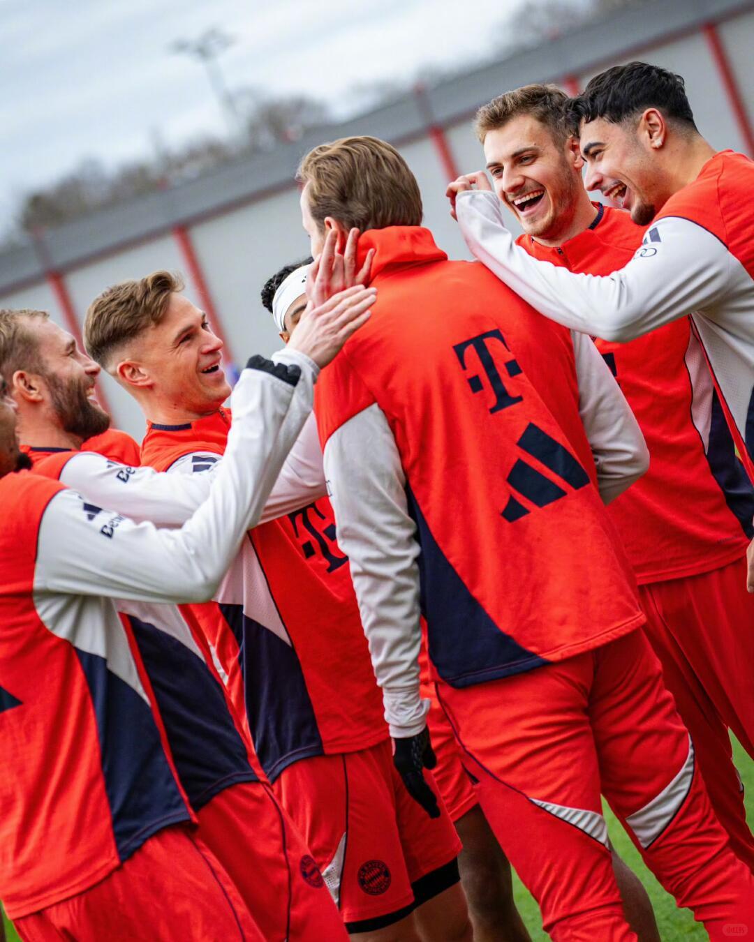 轻点弹，就剩最后这一个门锋了！ 