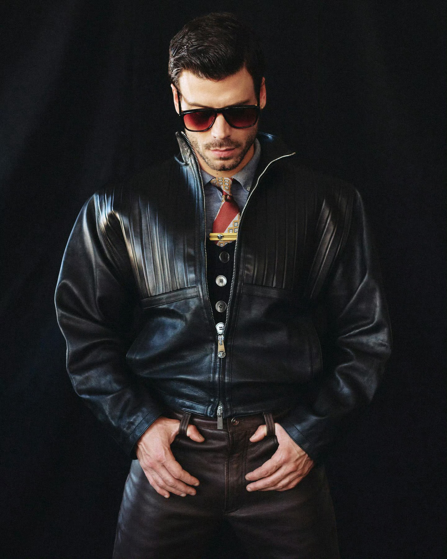 弗朗索瓦阿诺德✖️Man About Town春夏刊封面大片 封面大赏