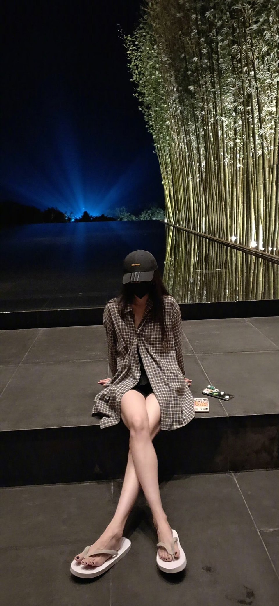 #杨幂[超话]#姐姐这大长腿真的是很吸引人的注意力啊，感觉身上就没有不完美的地方