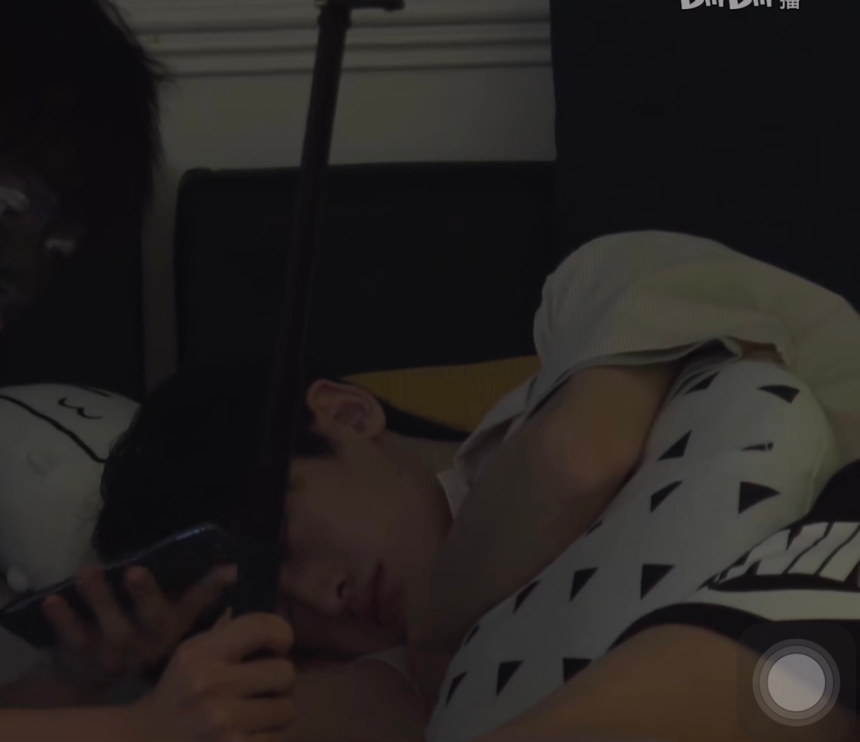 小虾米 小可怜（发出tcf的声音） 