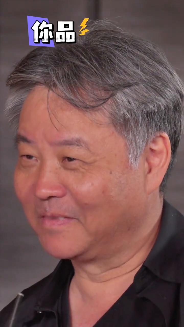 余华：同时拥有青春和感受会失去美好的回忆。
如果我们同时拥有青春，又有对青春的感