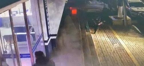 危急时刻显担当！台州交警争分夺秒，8 分钟护送伤者就医