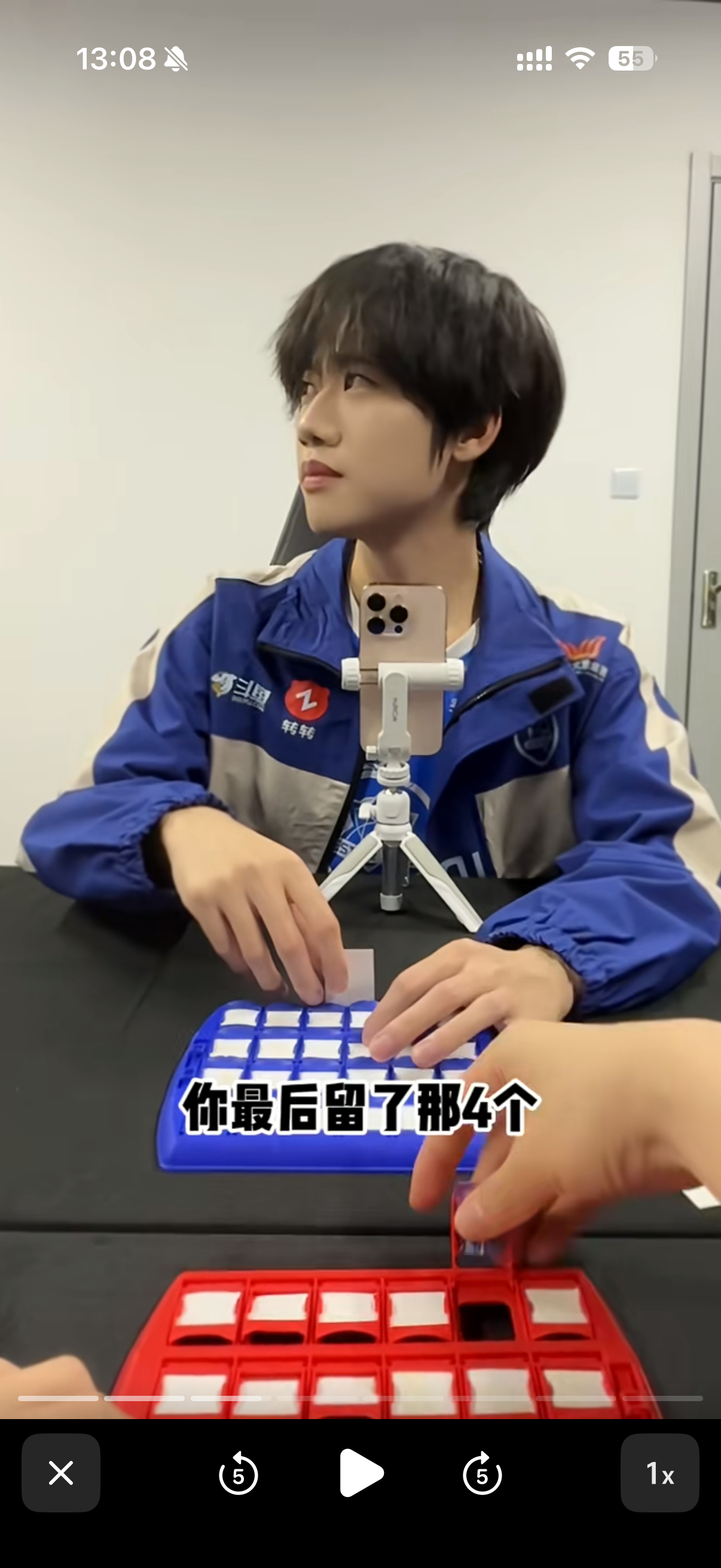 你说蓝色是你最爱的颜色 