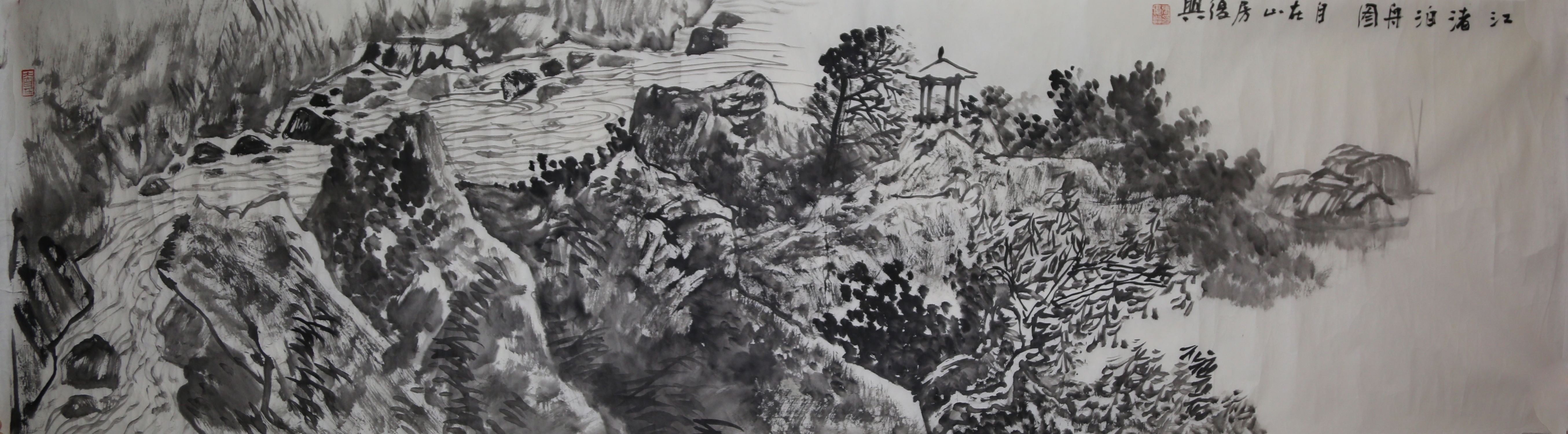 【虚实相生，道法自然】中国画贵在“计白当黑”。此作山石实处厚重，水天虚处空灵，形