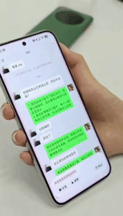 现在吵架都不用自己上了？！豆包手机直接接管手机微信，别人发个消息你不喜欢，喊豆包