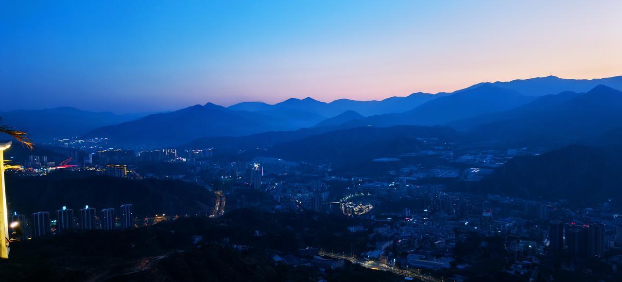 这音乐好听，配几张老图片很搭！登上山顶看美景 山顶风景 风光摄影 晒出你拍的山顶