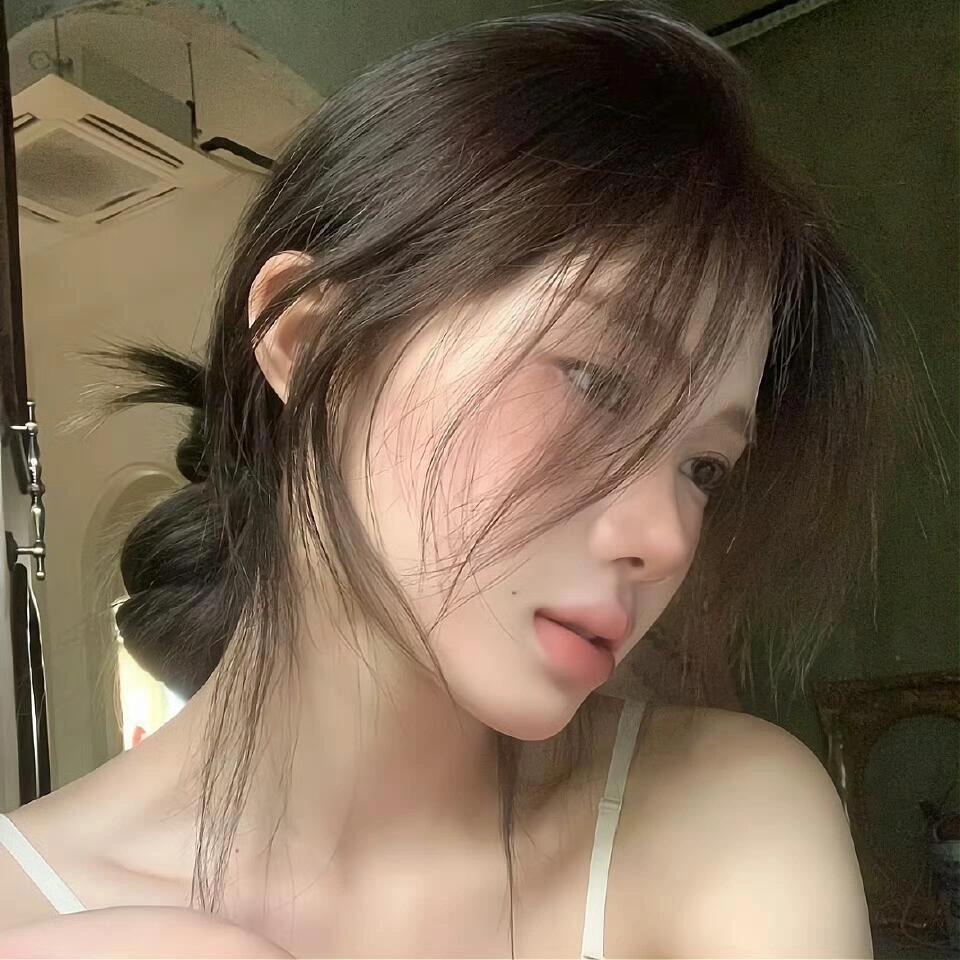 一个人最掉价的行为 就是看穿了一个人之后 又舍不得离开他 你到底是舍不得他这个人